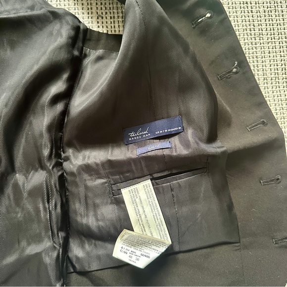 Mango Men Slim Fit Suit Vest Black 38 Purchased in Spain - Picture 3 of 4